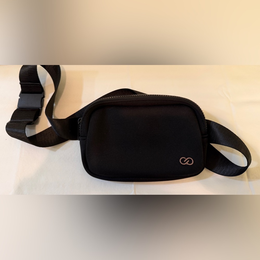 NWOT Calia Brand Neoprene Black Belt Bag. - Picture 3 of 7